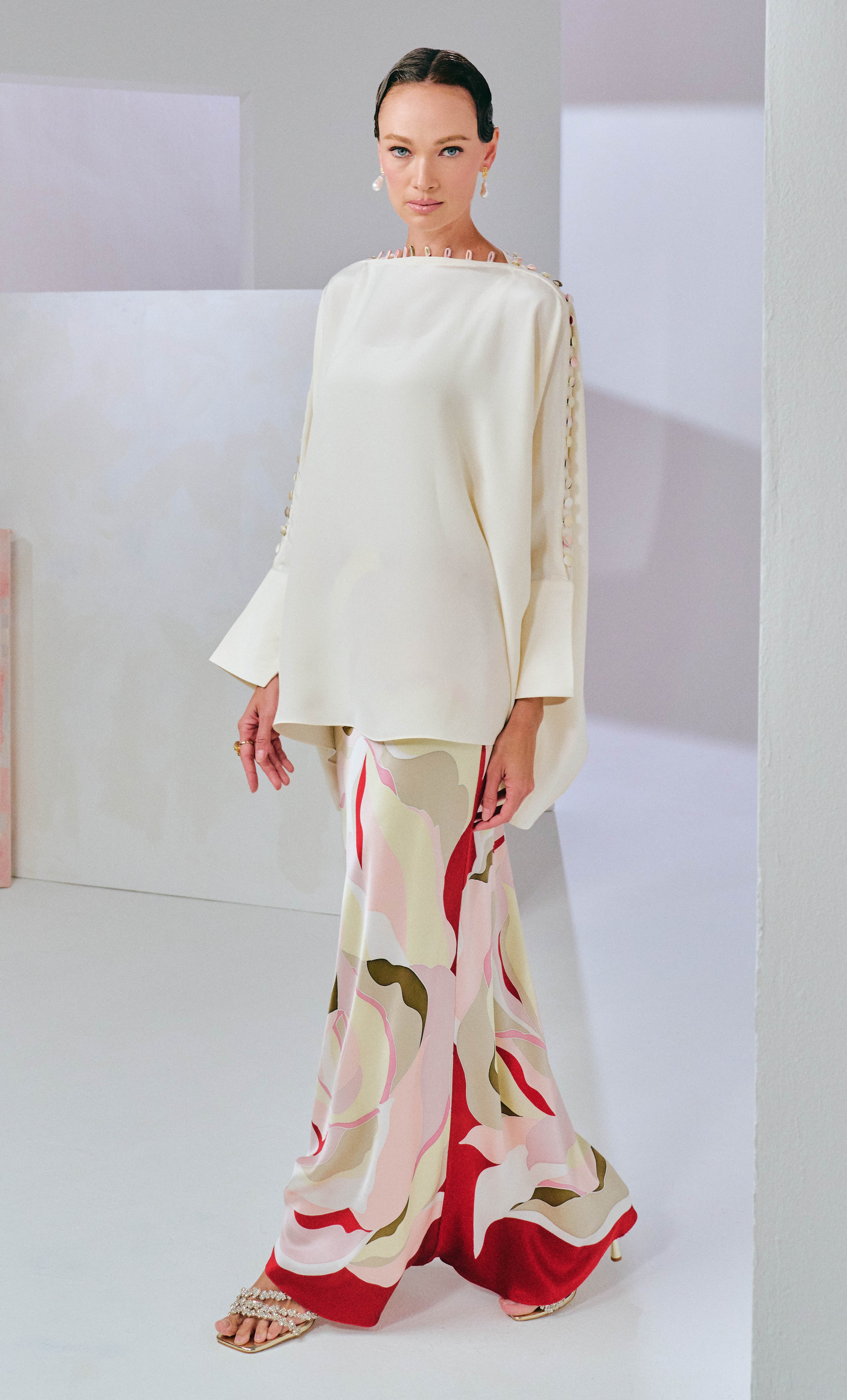 Button Top with Rossy Sarong