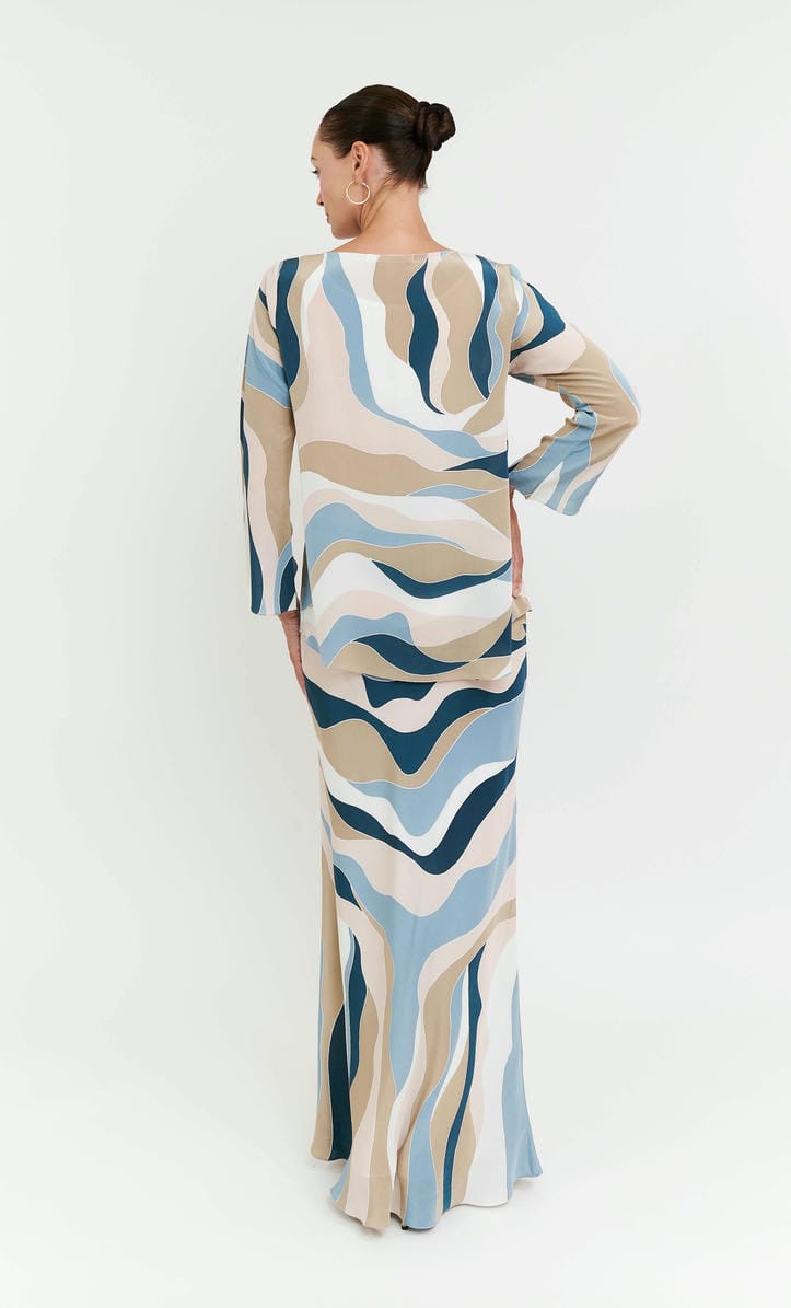 Pery Set Boatneck - Linear Satin Silk