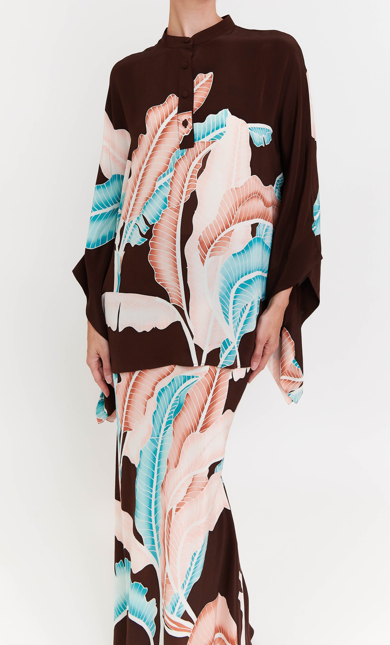 Hani Eva Set - Banana Leaf 2.0 Crepe Silk