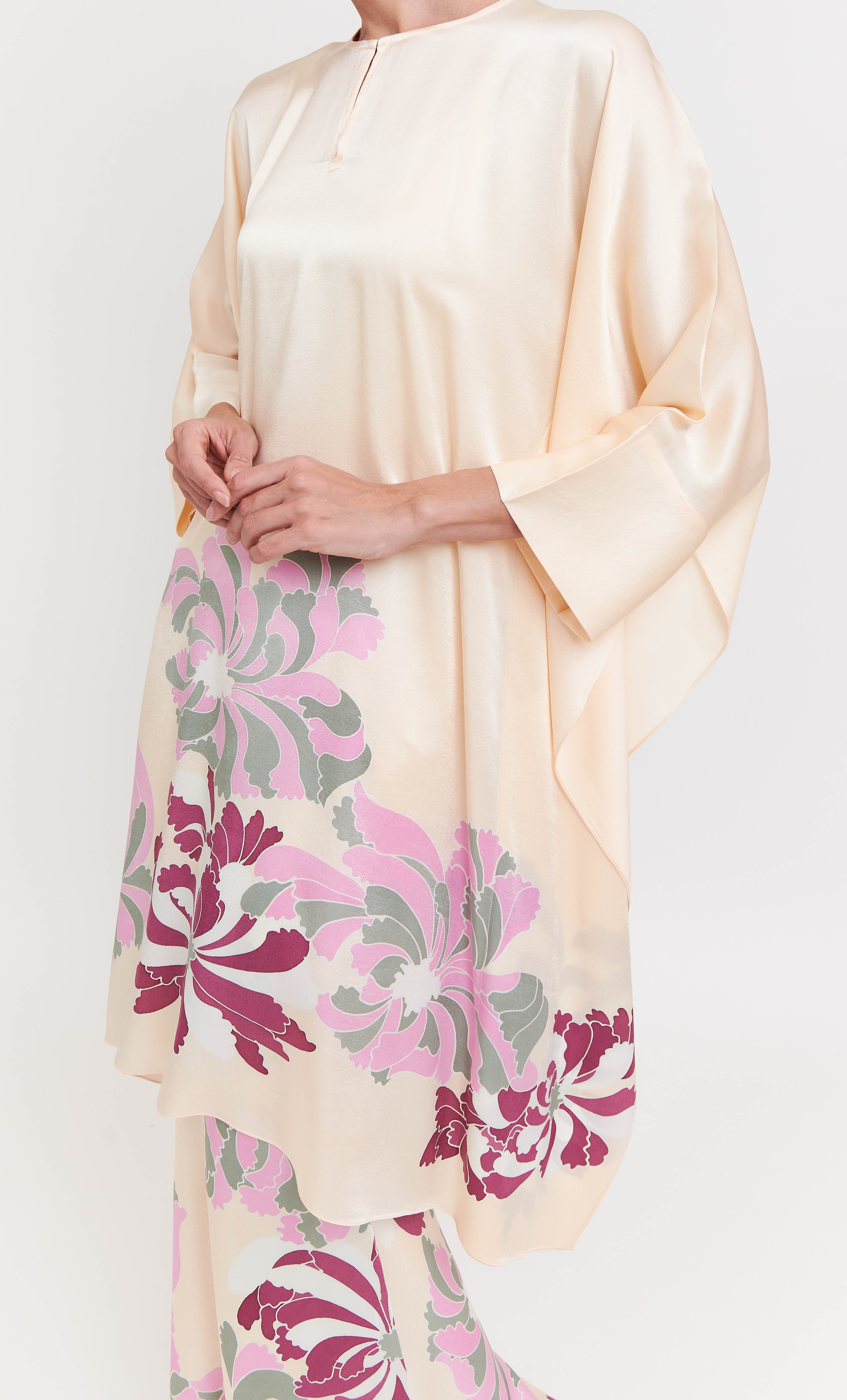 Kaftan Kurung Set - Cloudy Satin Silk