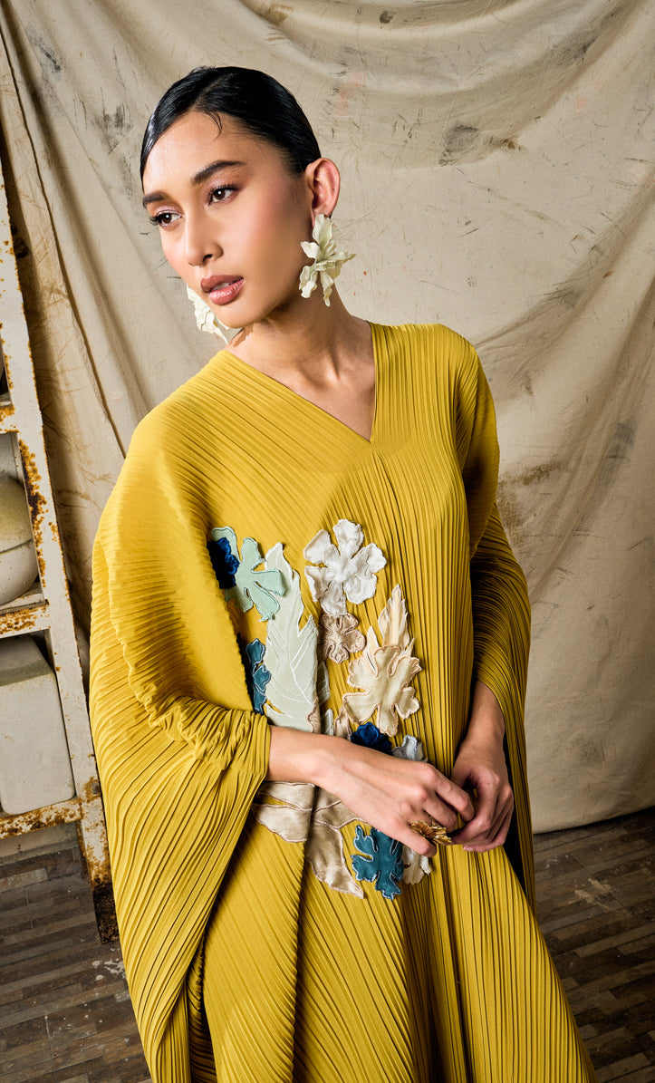 Patches Embroidery Inara Dress