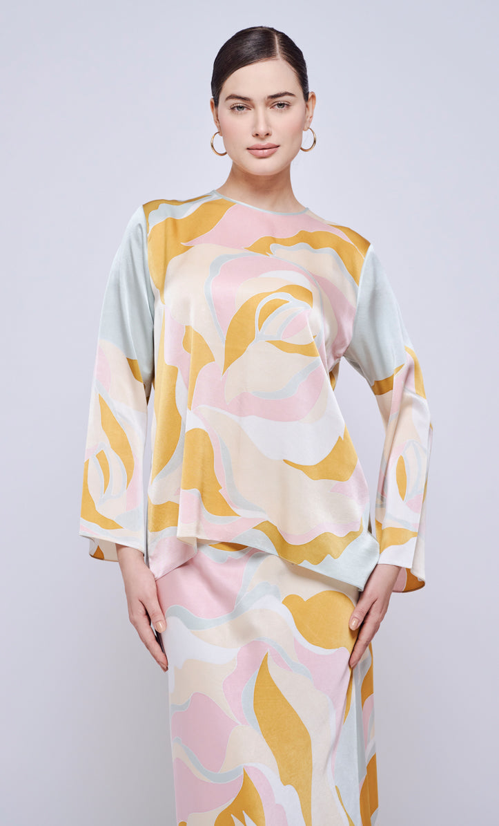 Pery Set Back Button - Rossy Silver Satin Silk