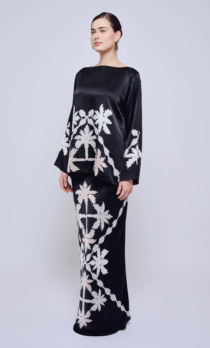 Pery Set Boat Neck - Palmflo Satin Silk