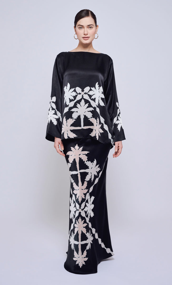 Pery Set Boat Neck - Palmflo Satin Silk