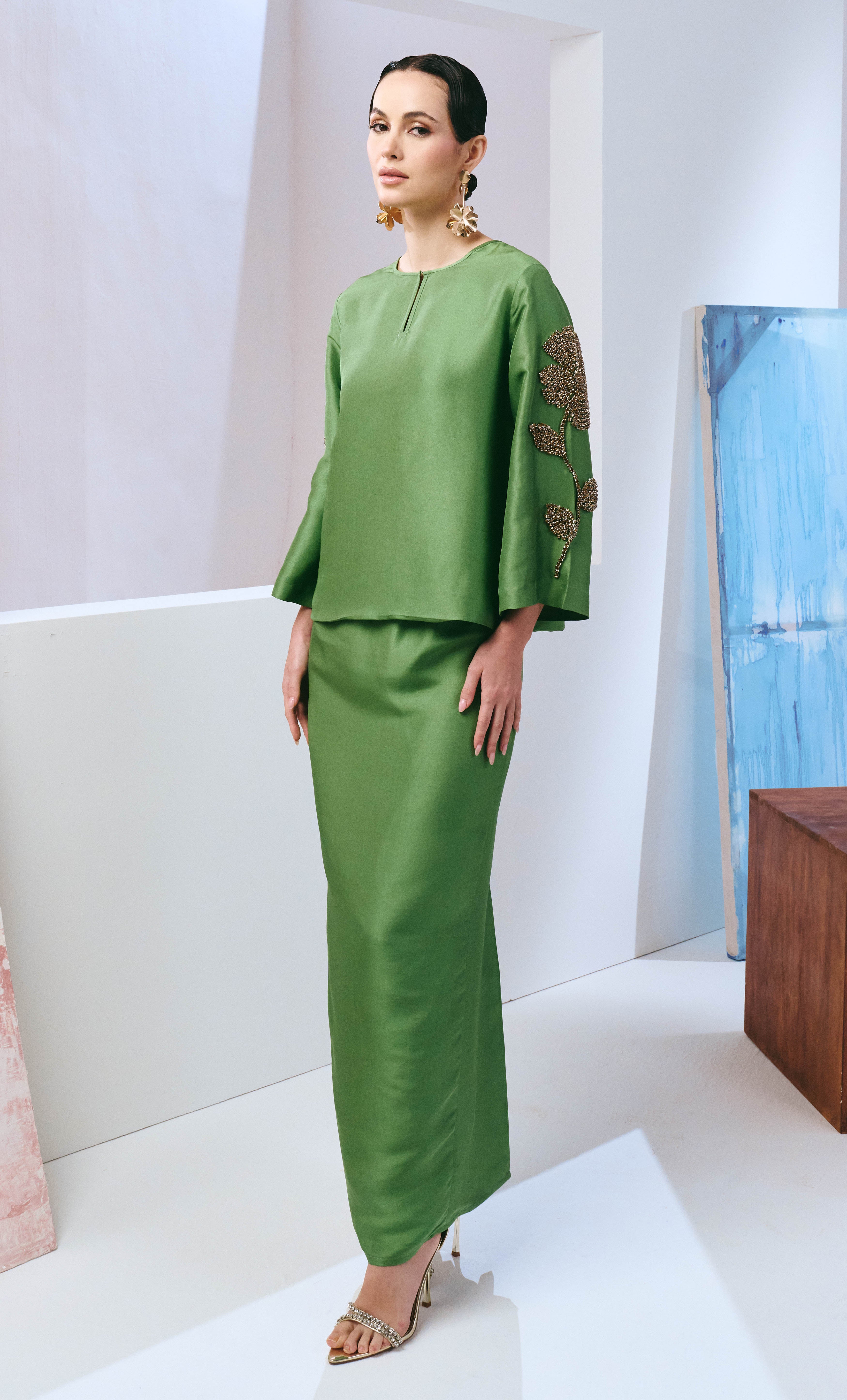 Beaded Kurung Kedah Set - Moss Green Luxe Silk