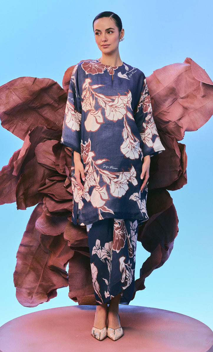 Long Kurung Opah Set - Calla Lilies
