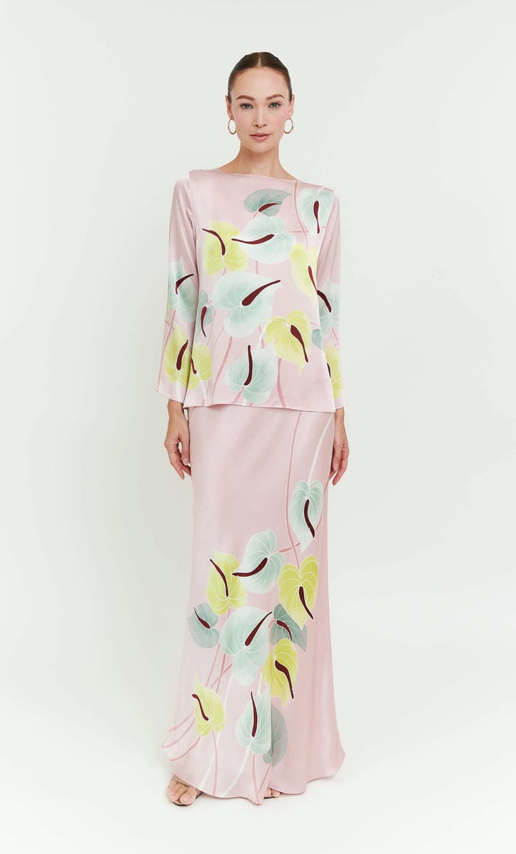 Pery Set Boat Neck - Calista Satin Silk