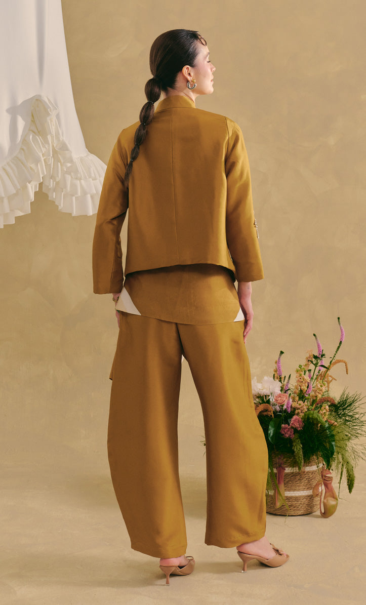 Jacket Top with Barrel Pants