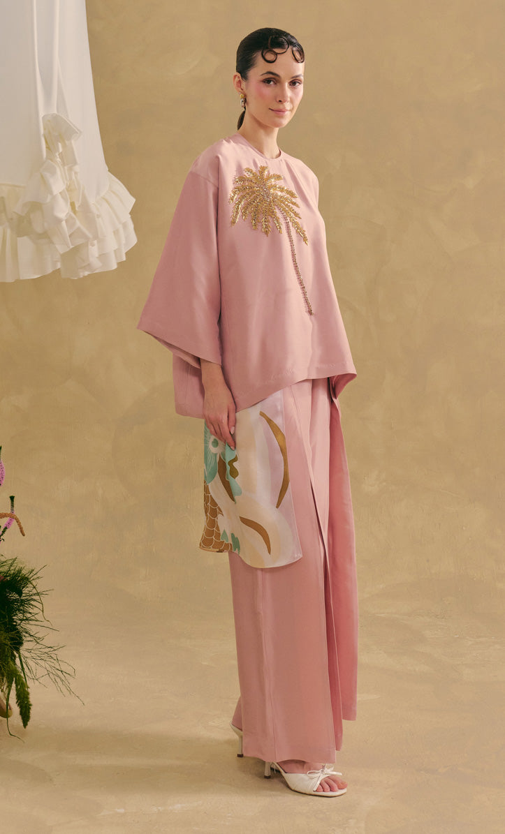 Teluk Belanga Top with Pleated Pants