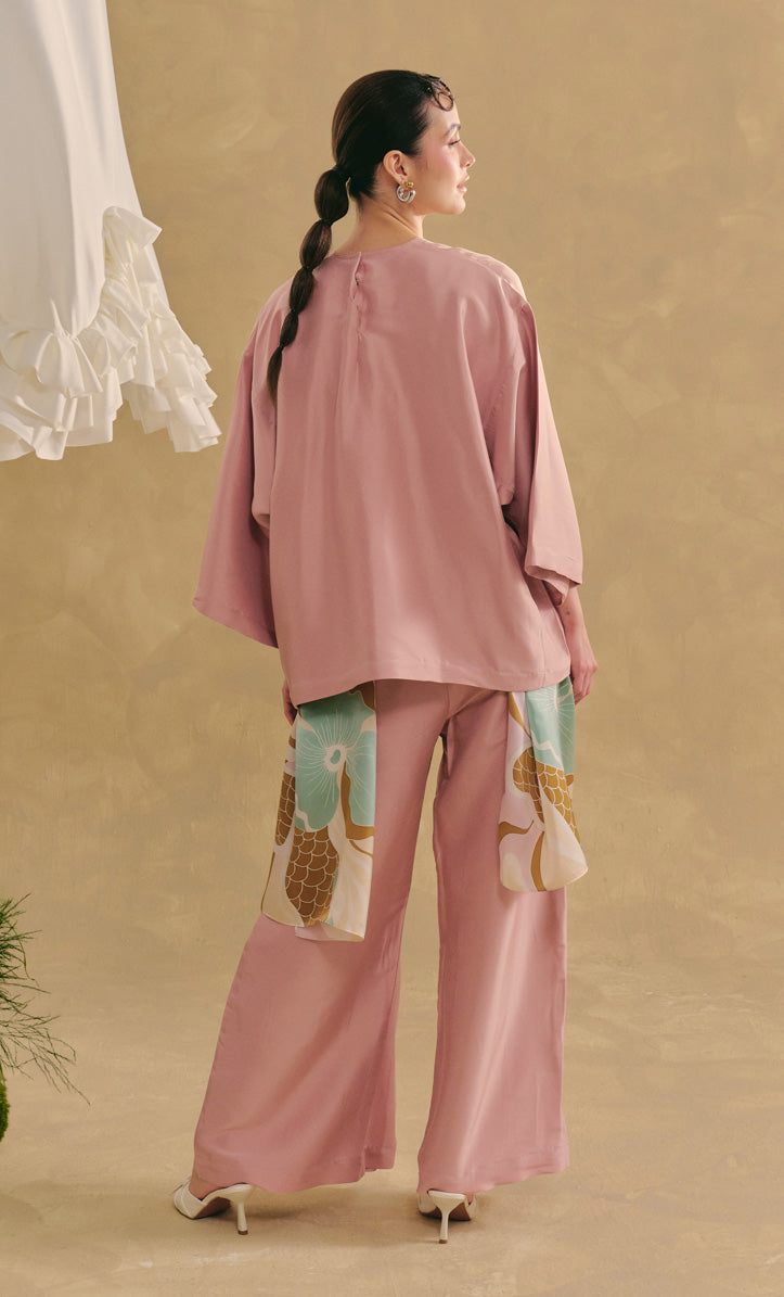 Teluk Belanga Top with Pleated Pants