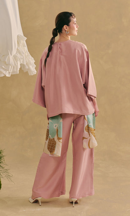 Teluk Belanga Top with Pleated Pants