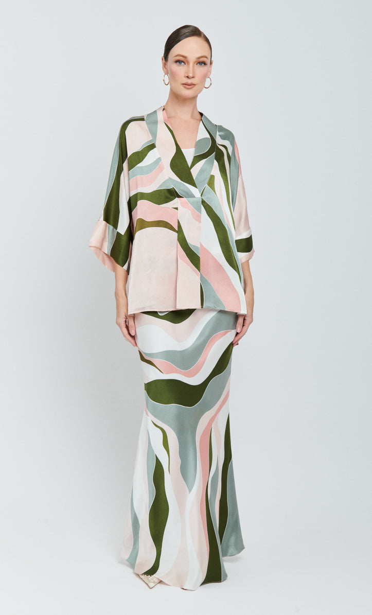 Victoria Set - Linear Satin Silk