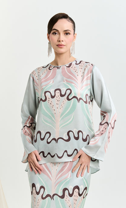 Pery Set Back Button - Quba