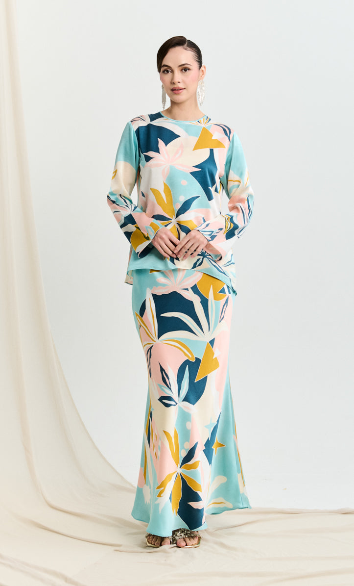 Pery Set Back Button - Roma