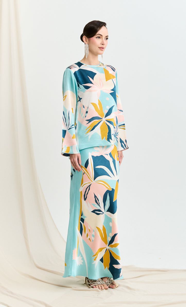 Pery Set Back Button - Roma