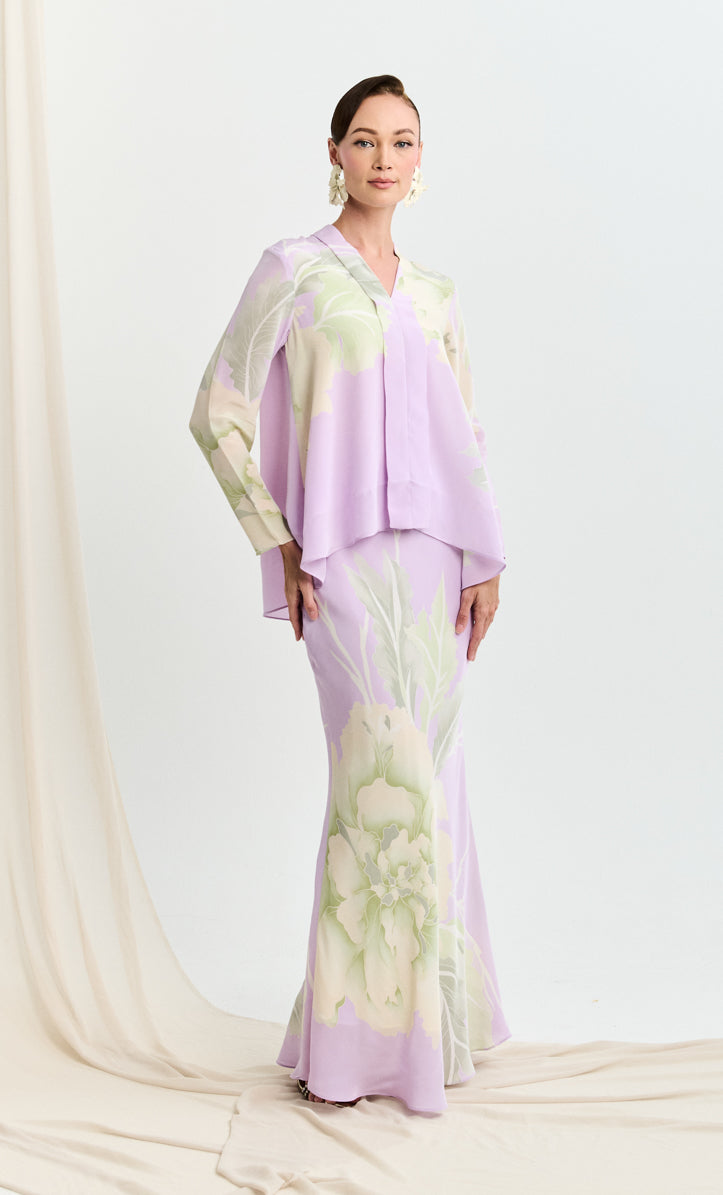 Loose Kebaya Set - Blossom Crepe Silk