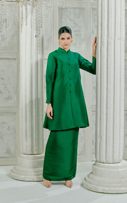 Kebarung Kurung Set – Emerald Green Shantung Silk